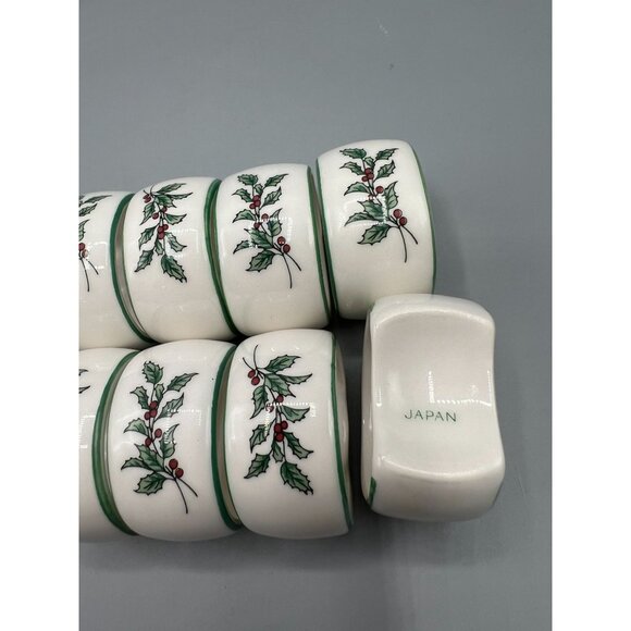 Set Of 8 Nikko ChristmasTime Napkin Rings With Holly Berry Design - Picture 4 of 6